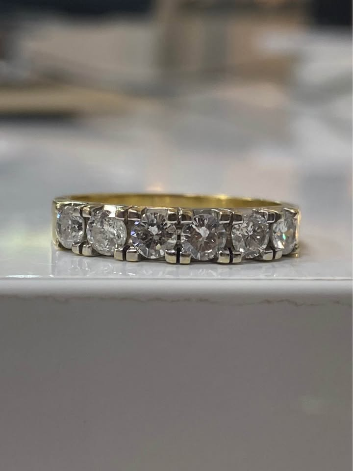 18ct gold diamond ring - Sakakini Jewellers Horsham